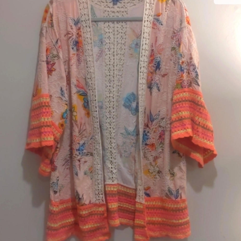 Floral Kimono with Lace Trim